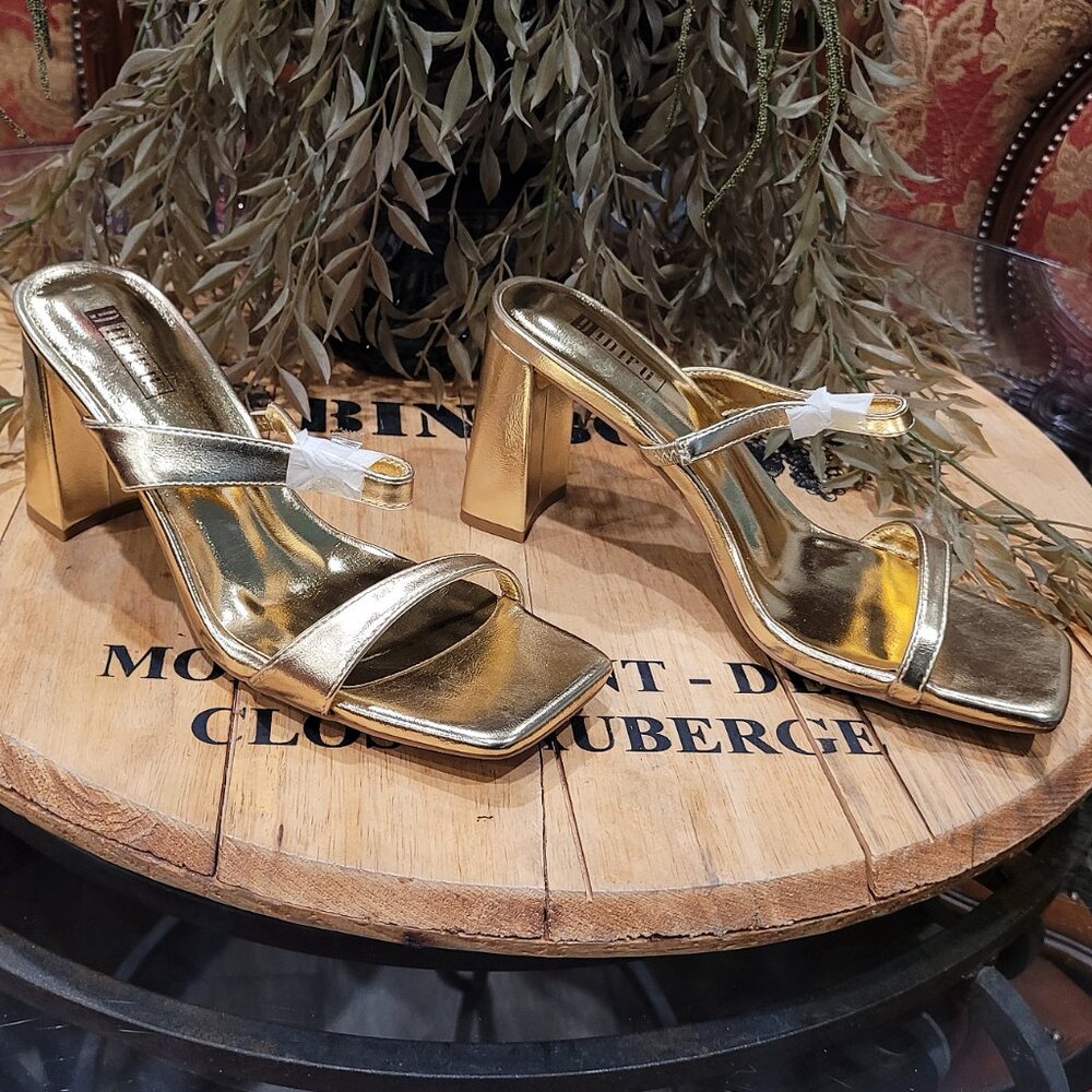 New Idifu Metallic Gold Chunky Block Heel Sandal Square Toe 7.5